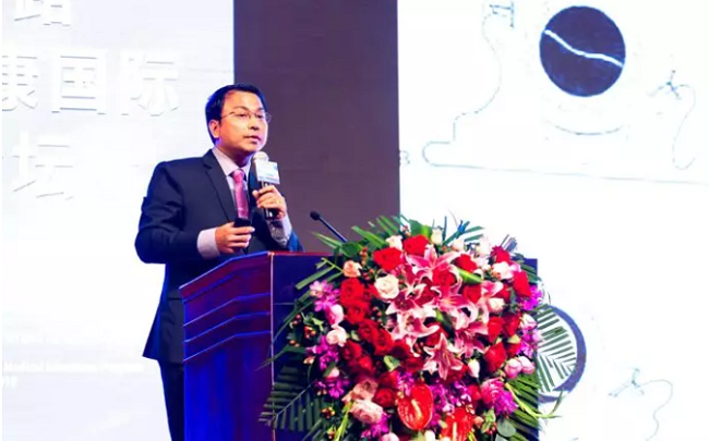 首個(gè)“一帶一路”疑難眼病會(huì)診中心成立 7國(guó)眼科領(lǐng)軍人齊聚昆明